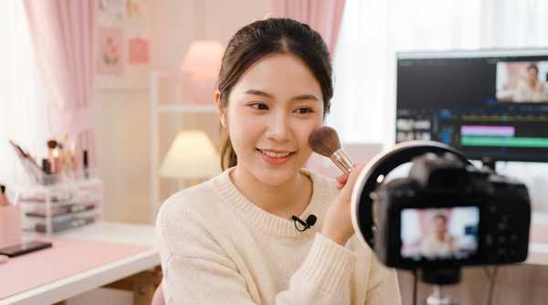 黄色仓库美妆视频教程